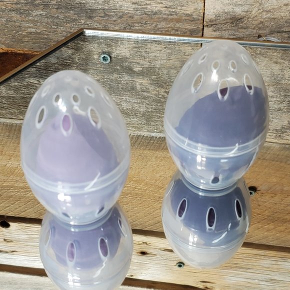 Set of Two Makeup Blending Sponges with Drying/Storing Eggs - Purple Shades - Picture 4 of 8